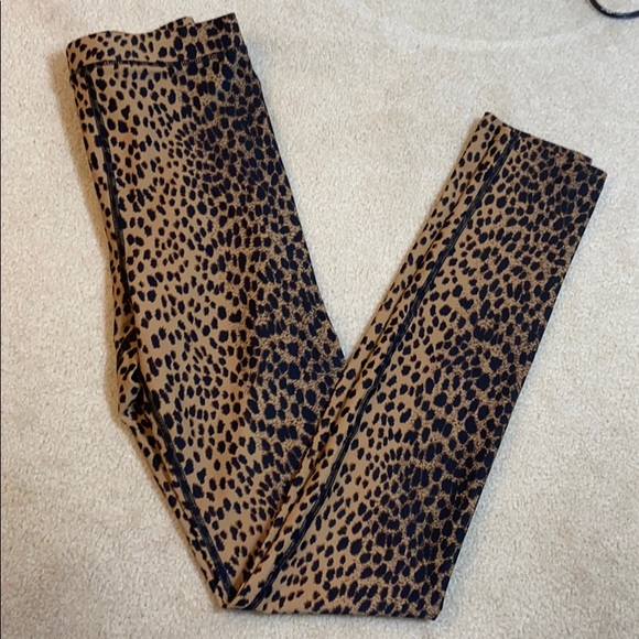 H&M leopard leggings. Xs - Picture 1 of 3
